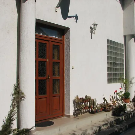 Pipacs Haz Balatonlelle